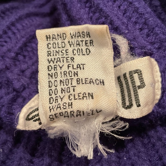 One Step Up Women’s Purple Sweater Size Small - Picture 14 of 14